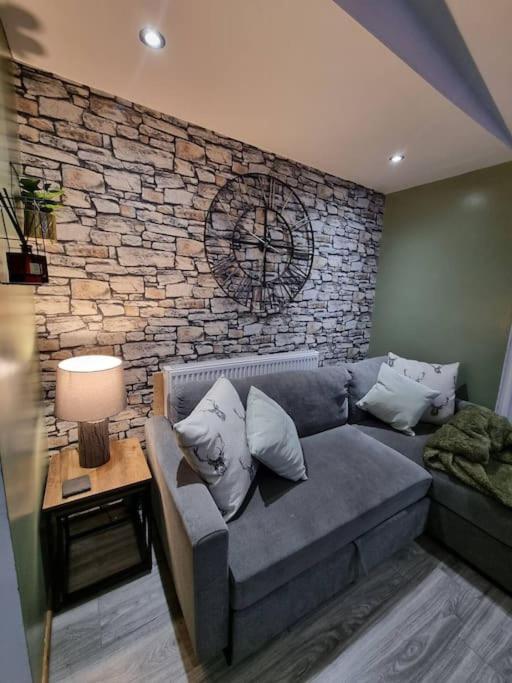 Cosy Hideaway Lodge In Glan Gwna Caeathro Bagian luar foto